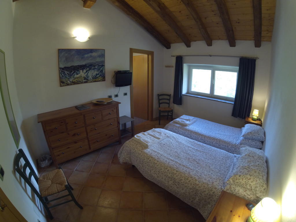 Al Campo Di Sotto Bed & Breakfast Buia Værelse billede